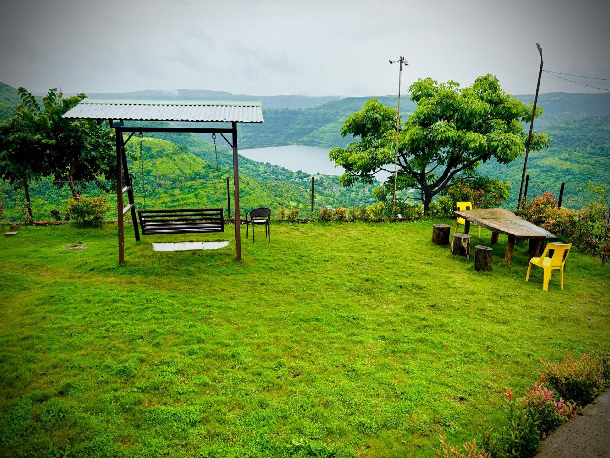 Paramount 3 Ac Bedrooms Hall Garden With Lake View Panchgani Eksteriør billede