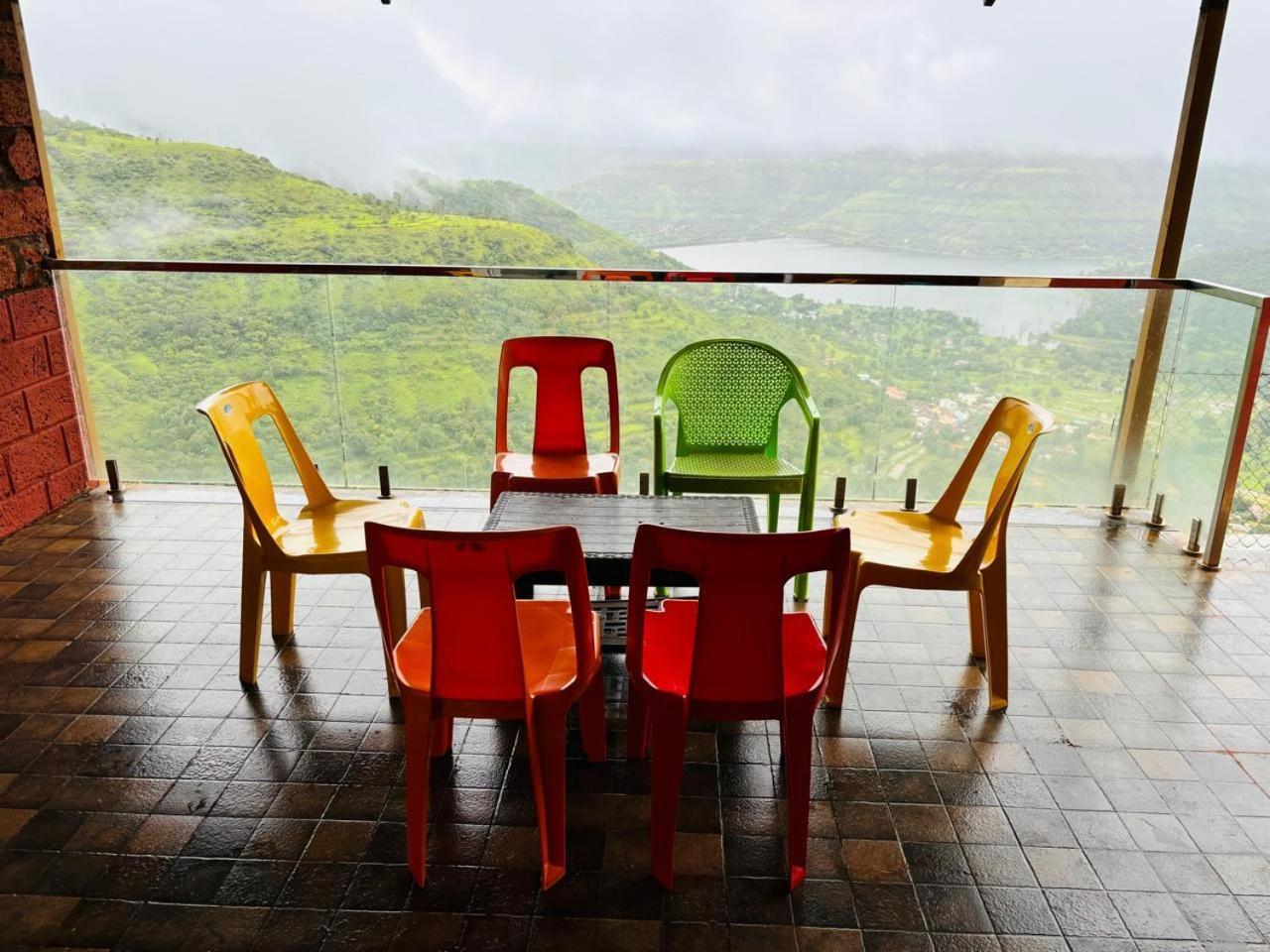 Paramount 3 Ac Bedrooms Hall Garden With Lake View Panchgani Eksteriør billede