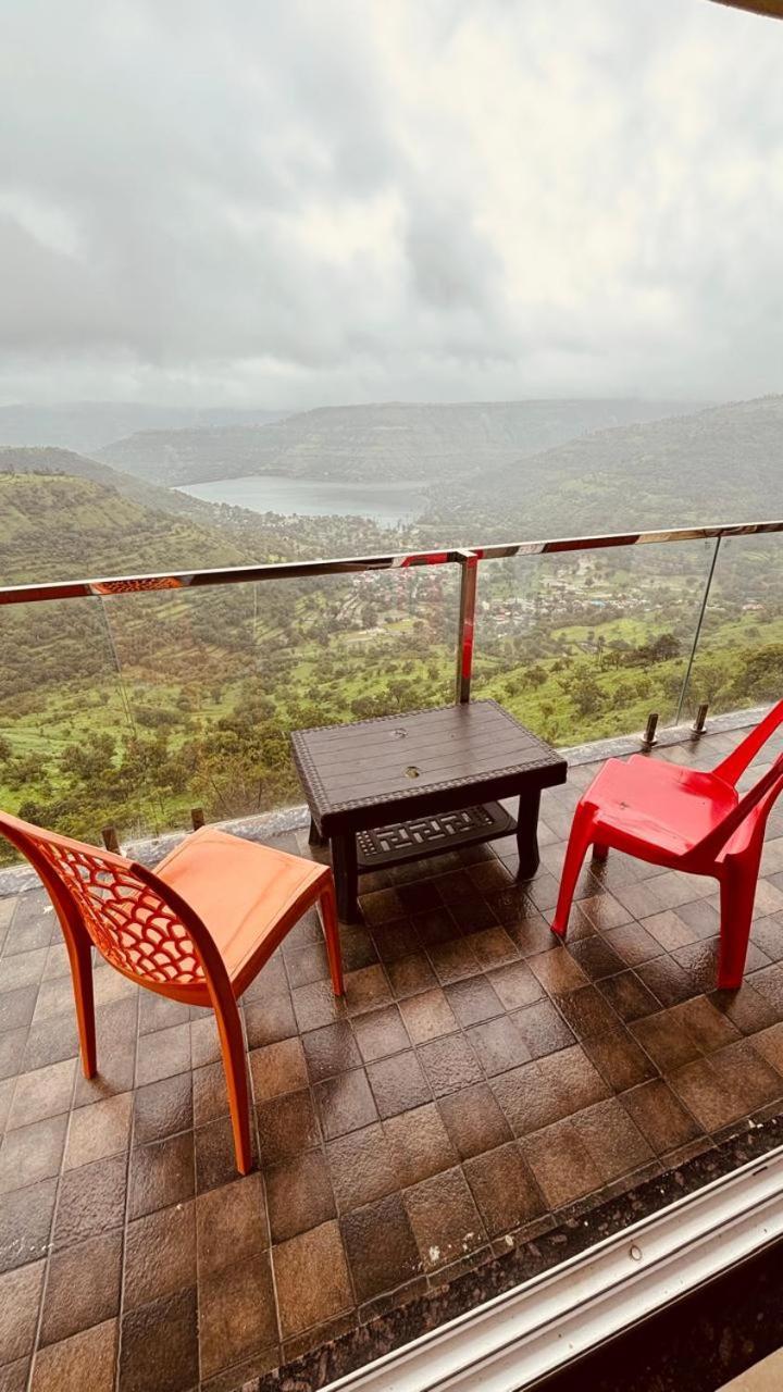 Paramount 3 Ac Bedrooms Hall Garden With Lake View Panchgani Eksteriør billede
