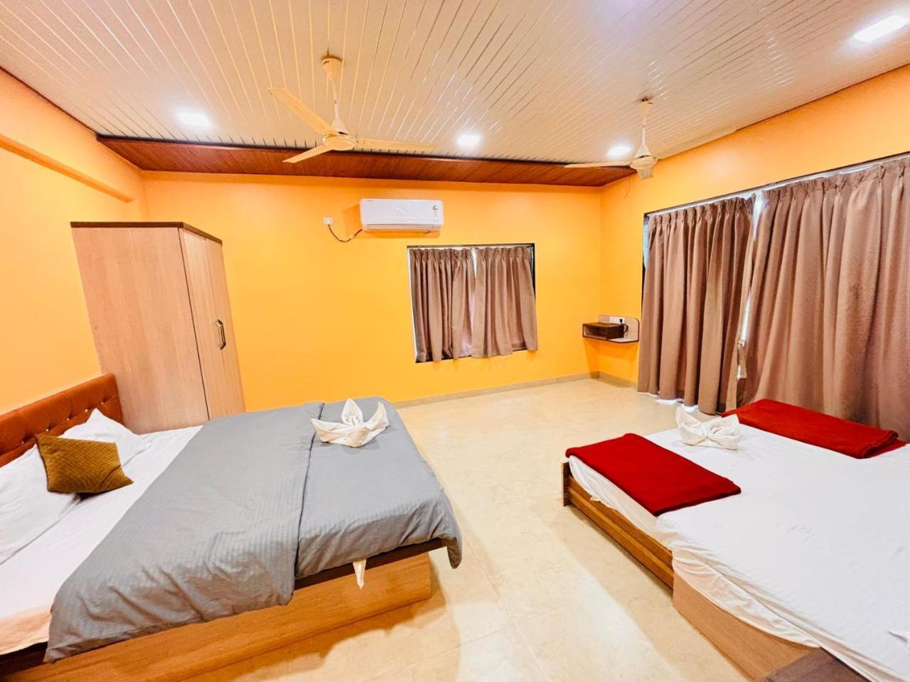 Paramount 3 Ac Bedrooms Hall Garden With Lake View Panchgani Eksteriør billede